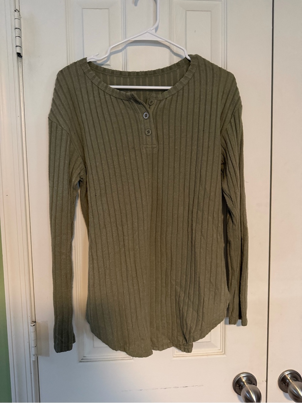 Ribbed Henley Long-Sleeve Sweater - Olive